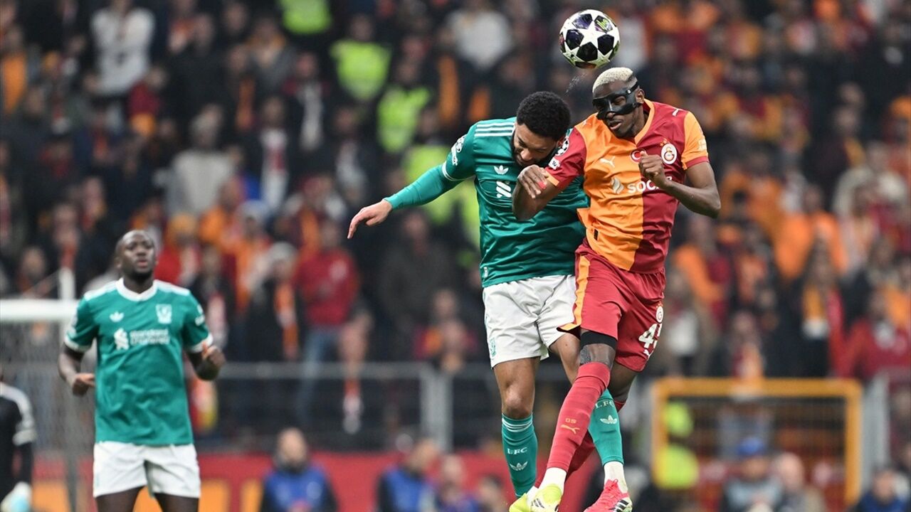 Temsilcimiz Galatasaray Liverpool'u Devirdi Avantajı Aldı