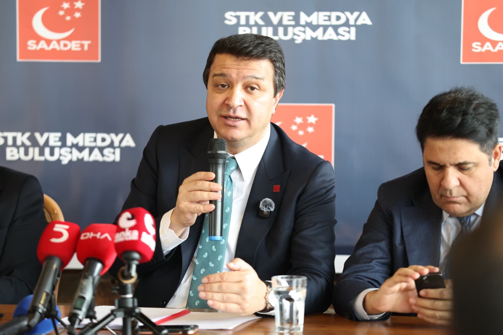 Arıkan'dan Iktidara “25 Yıl” Sorgusu “25 Yıl Geçti Ama Sorunlar Hâlâ Aynı!”J
