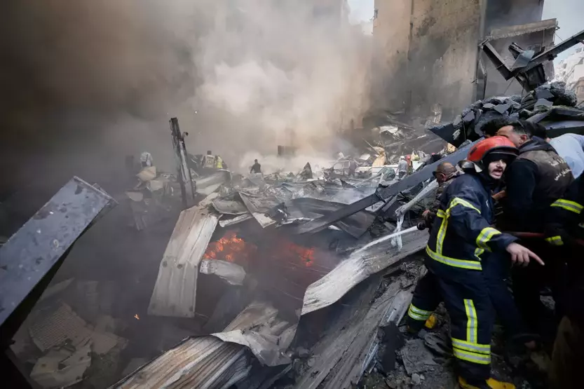 Ateşkes Dinlemeyen İsrail Lübnan'da Soykırıma Devam Etti 10 Dakikada 100 Bomba! (19)