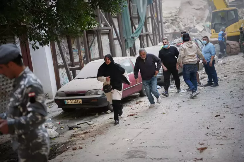 Ateşkes Dinlemeyen İsrail Lübnan'da Soykırıma Devam Etti 10 Dakikada 100 Bomba! (2)