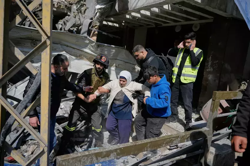 Ateşkes Dinlemeyen İsrail Lübnan'da Soykırıma Devam Etti 10 Dakikada 100 Bomba! (21)