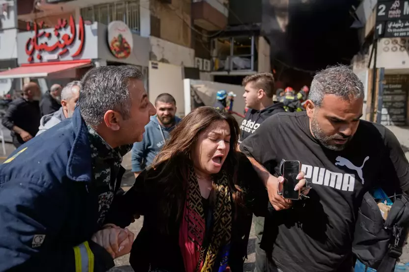 Ateşkes Dinlemeyen İsrail Lübnan'da Soykırıma Devam Etti 10 Dakikada 100 Bomba! (6)