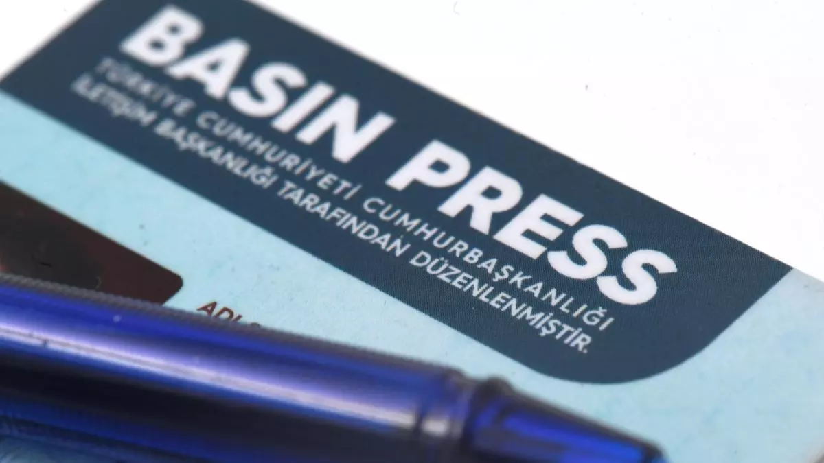 Basın Kartında Yeni Dönem! İçişleri Bakanlığı Duyurdu Gazeteciye 'Ikinci Kimlik' Sorulamayacak!A