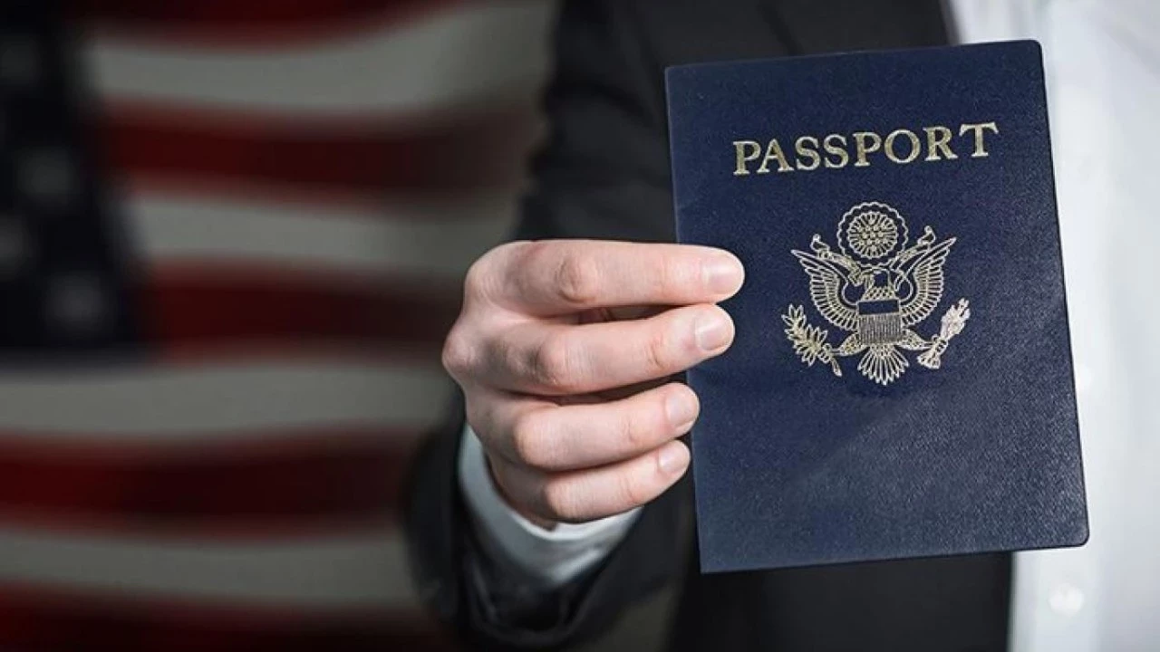 Batı'nın Vize Saltanatı Çöküyor 2025 Pasaport Endeksinde Abd’ye Büyük Şok! İşte Dünyanın En Güçlü Ve En Zayıf Pasaportları...-1