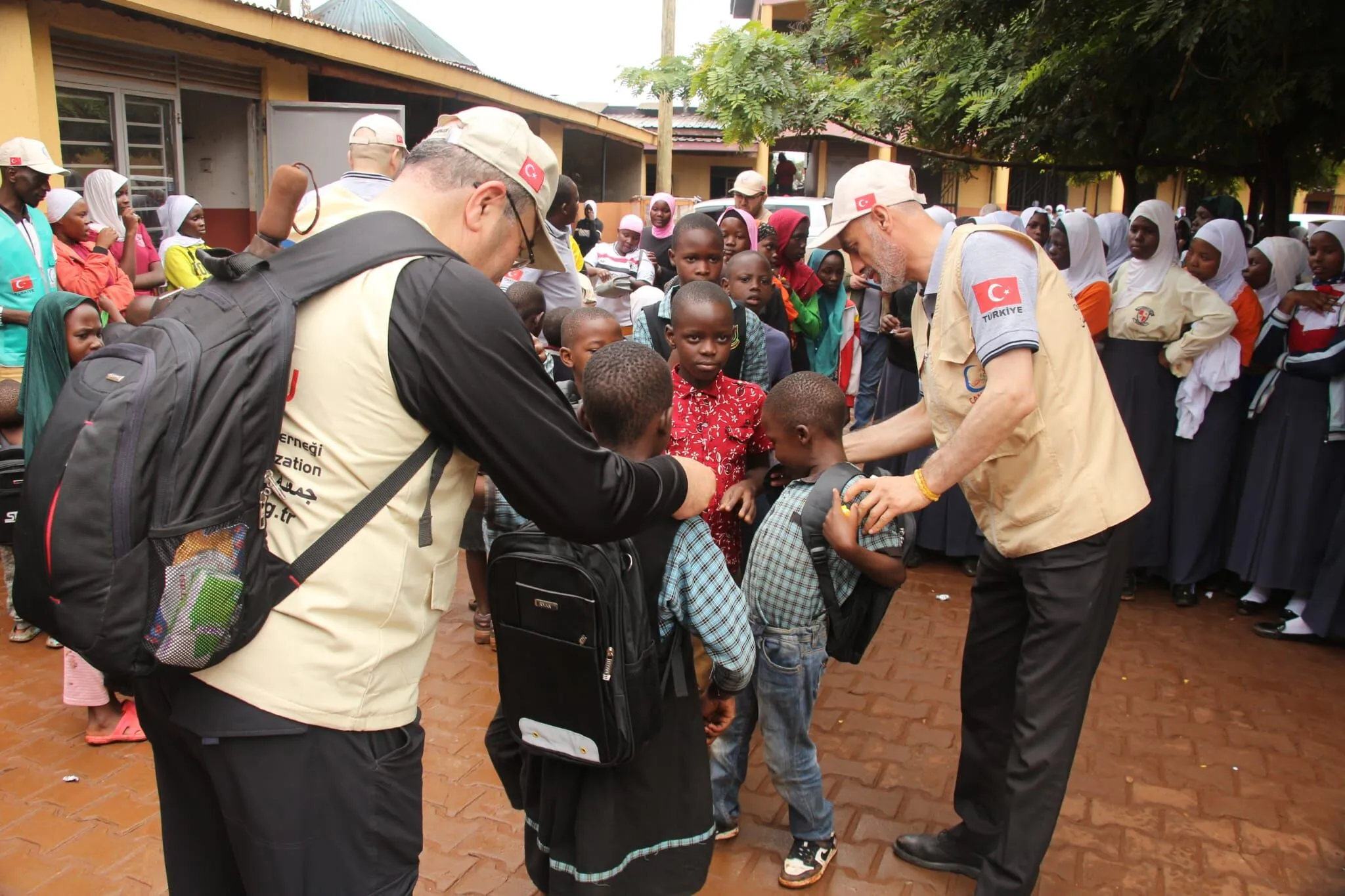 Cansuyundan Ugandada Gonul Koprusu 3