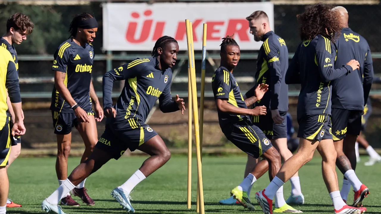 Derbi Öncesi Samandıra'da Nefesler Tutuldu Saran'dan Takıma Çıkarma
