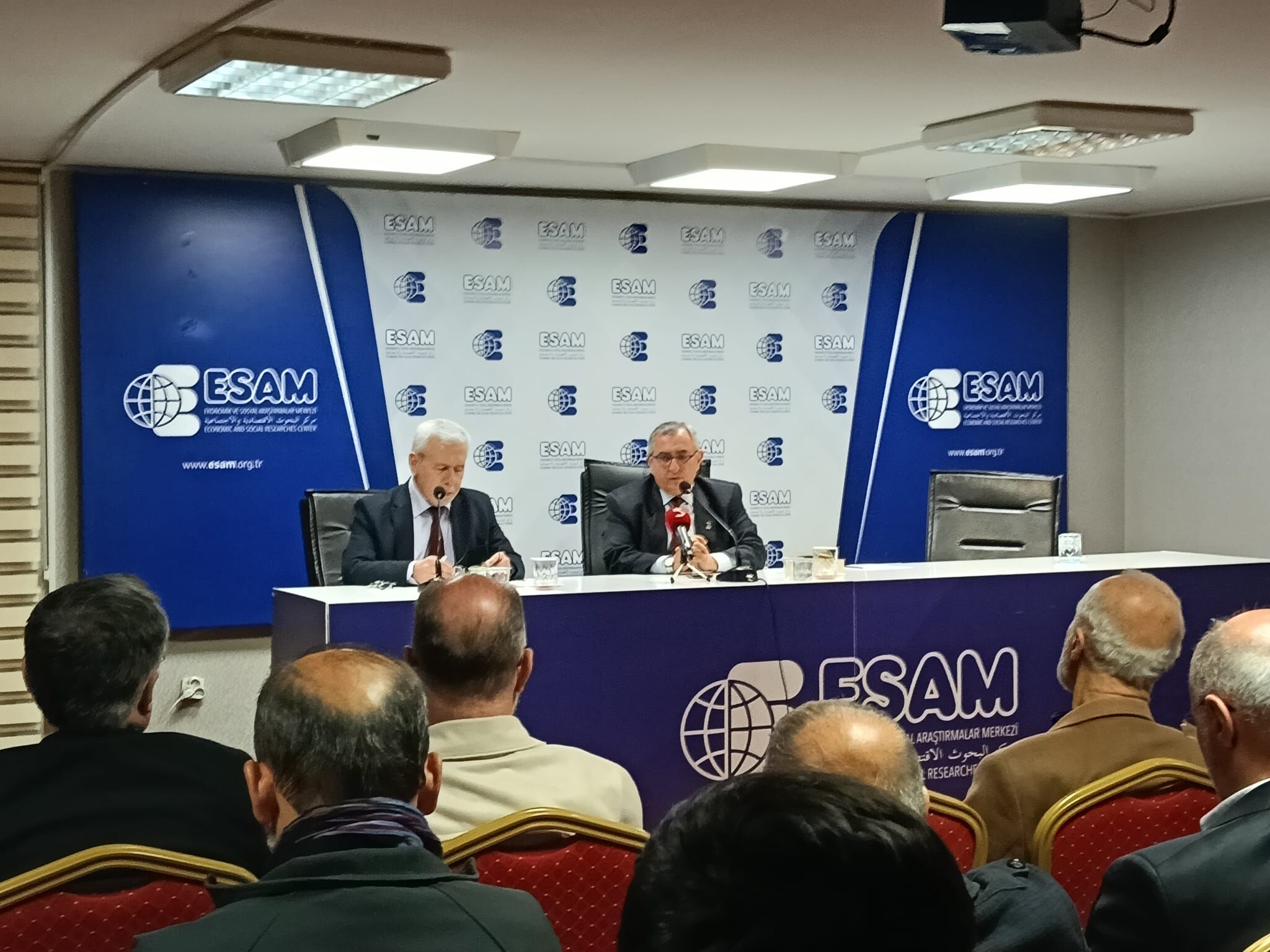 Esam’da İran Abd Geriliminin Küresel Yansımaları Ele Alındı “Krizden Türkiye Ve İslam Coğrafyası Güçlenerek Çıkacak!”S-1