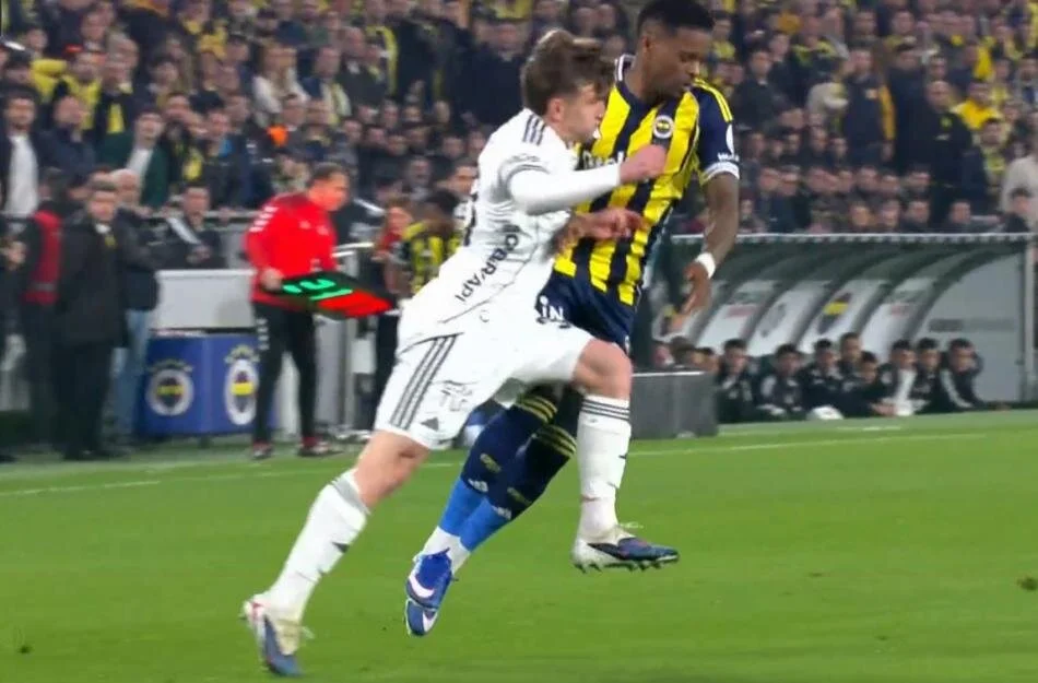 Fenerbahçe Beşiktaş Maçı Tartışmalı Pozisyonları Penaltı Kararı Doğru Mu (5)
