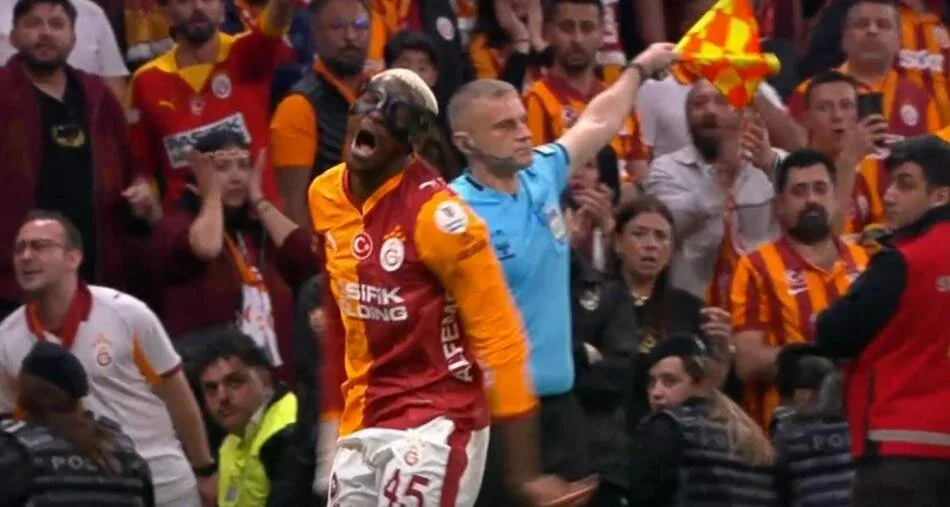 Galatasaray Fenerbahçe Maçının Tartışmalı Pozisyonları 26 (1)