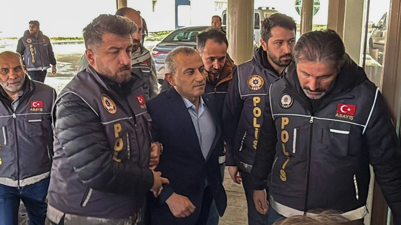Gulistan Doku Sorusturmasi Eski Tunceli Valisi Tuncay Sonel Adliyeye Sevk Edildi 1