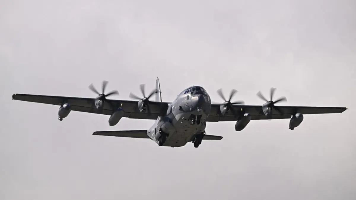 İran Kayıp Pilotu Arayan Başka Bir Amerikan Uçağını Daha Düşürdü (2)-1