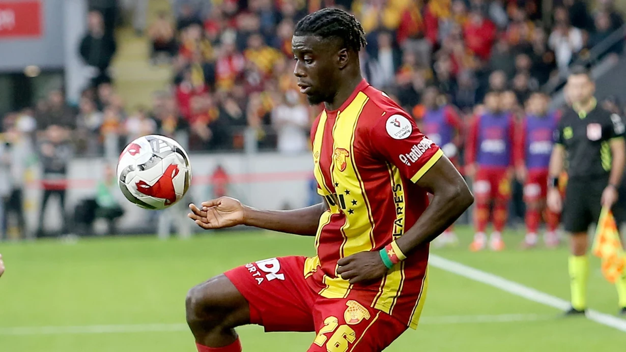 İzmir'de Nefesler Tutuldu Göztepe, Galatasaray'dan Rövanşı Istiyor!S-1