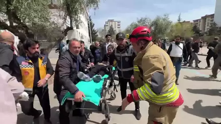 Kahramanmaraş'ta Okulda Silah Sesleri! (1)
