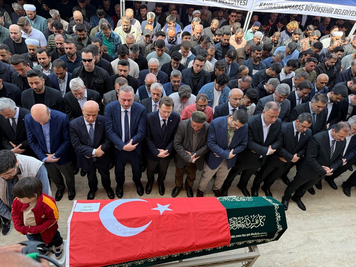 Okul Katliamında Kaybettiğimiz Canlar Gözyaşlarıyla Uğurlandı Kendileri Küçük Ama Acıları Çok Ağır Geldi (2)