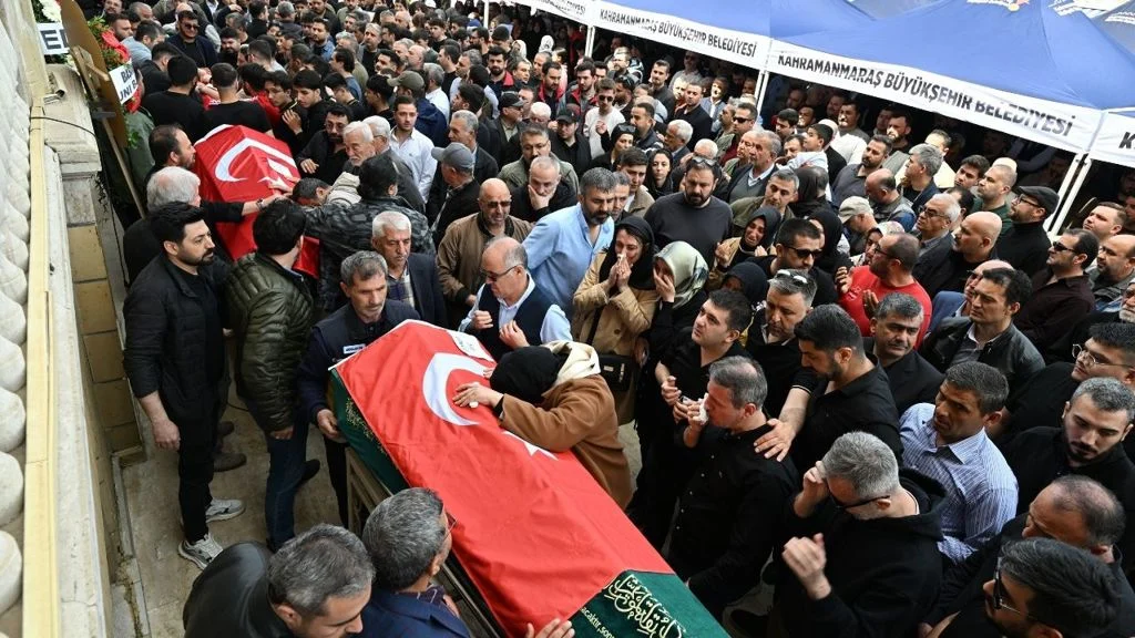 Okul Katliamında Kaybettiğimiz Canlar Gözyaşlarıyla Uğurlandı Kendileri Küçük Ama Acıları Çok Ağır Geldi (5)