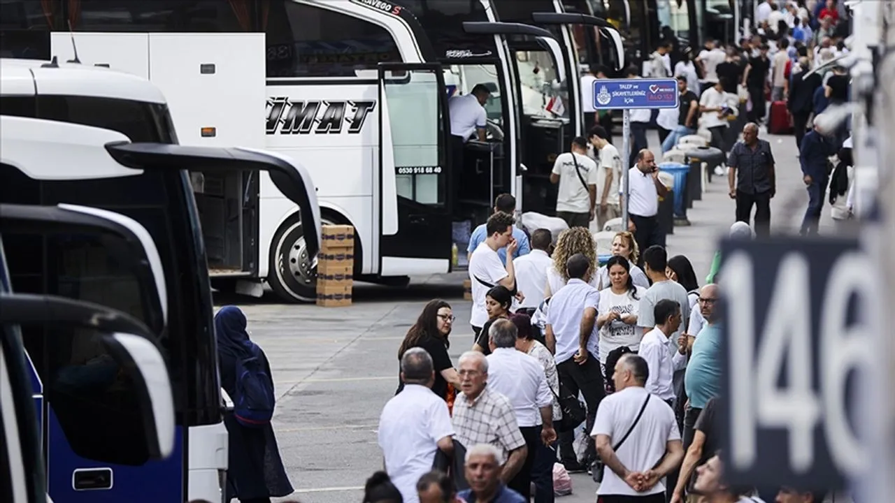 Otobüs Firmaları Düğmeye Bastı Kurban Bayramı Öncesi Zam Geliyor! Peki Ne Kadar Artacak İşte Yeni Fiyatlar...u