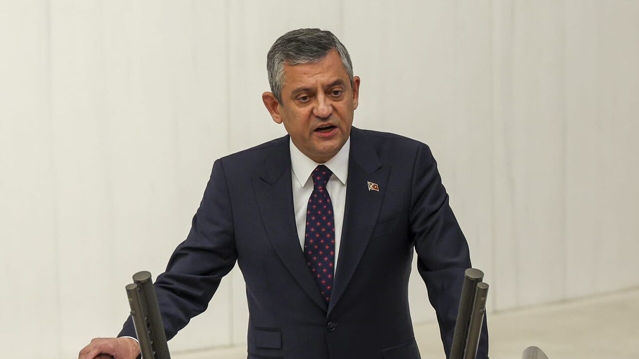 Ozgur Ozel Tbmm 23 Nisan Ozel Oturumu