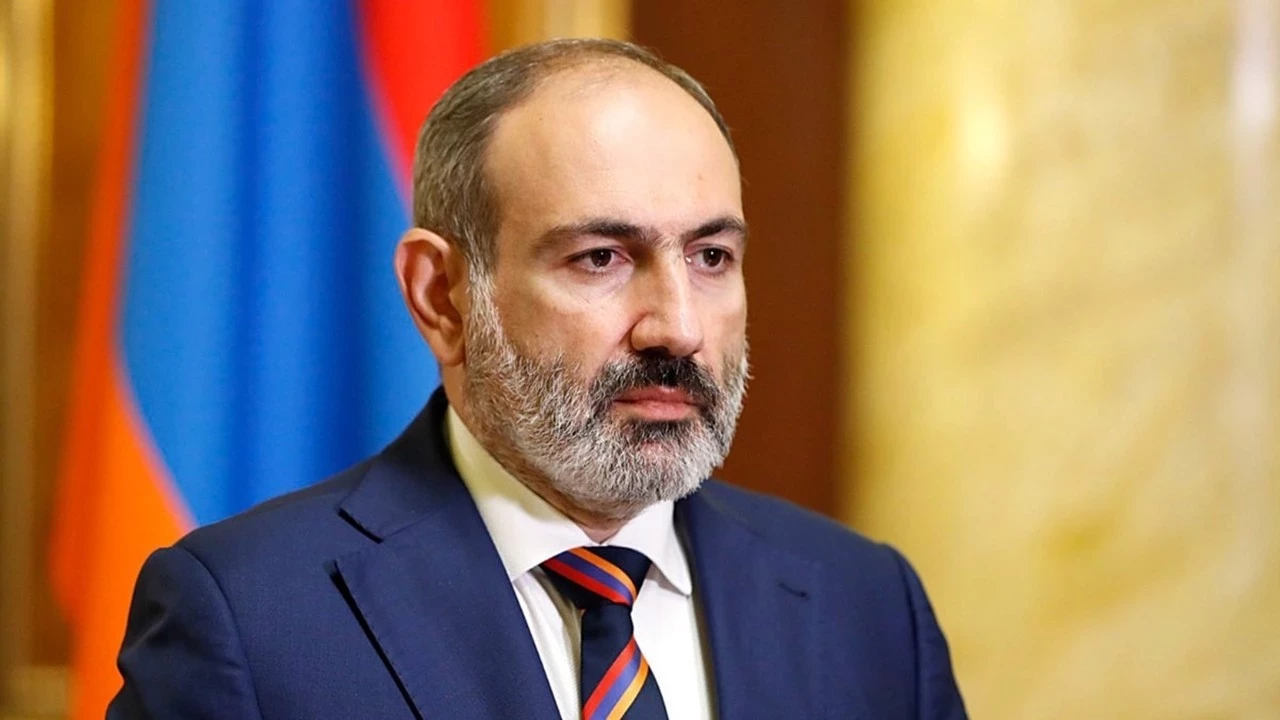 Paşinyan’dan Yeni Anayasa Çıkışı Mevcut Metin Çatışma Riskini Artırıyor!A