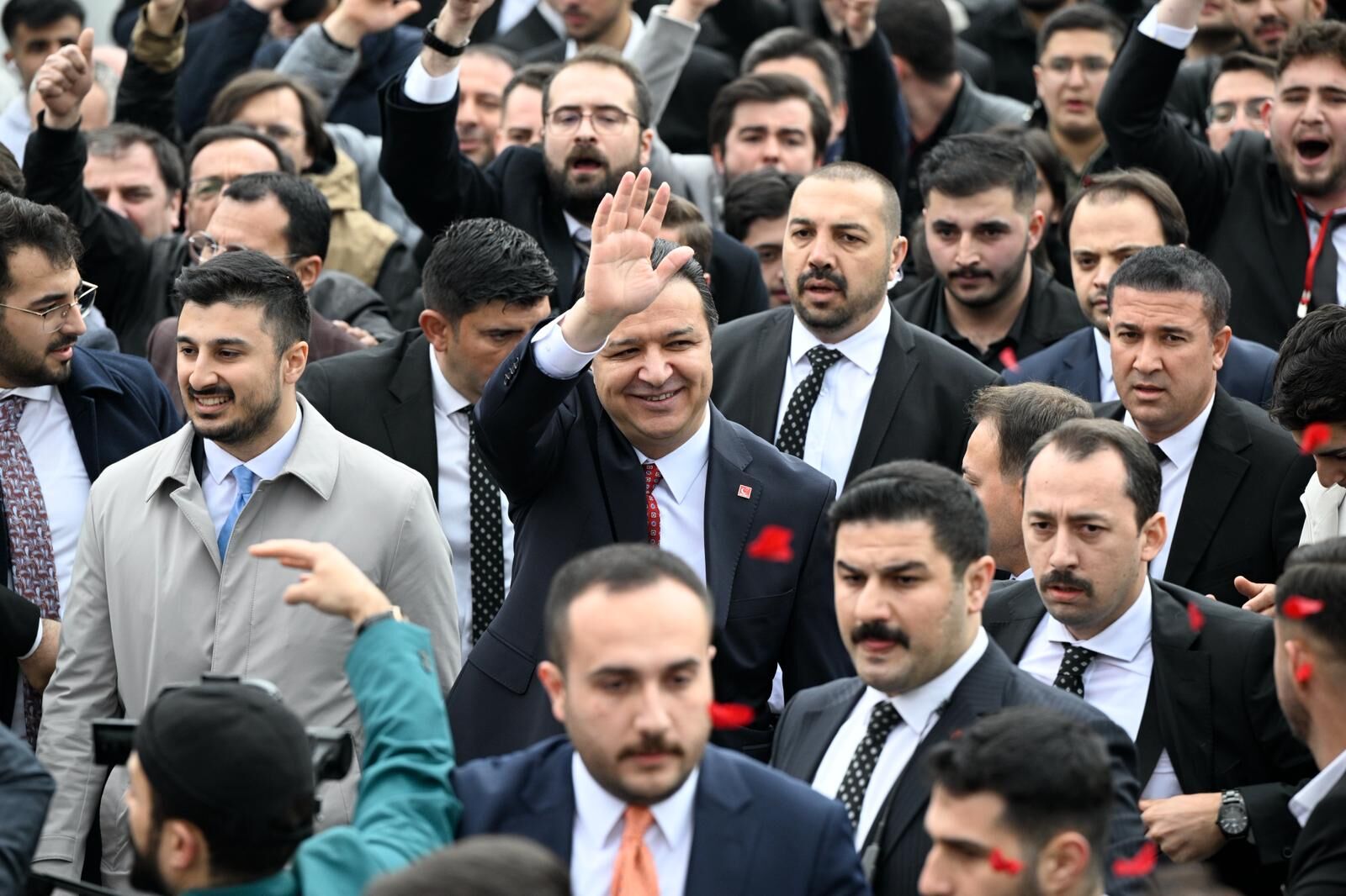 Türkiye Divanı'ndan Erken Seçim Hamlesi Saadet, Salonlara Sığmıyor Dalga Dalga Ülke Geneline Yayılıyor (6)