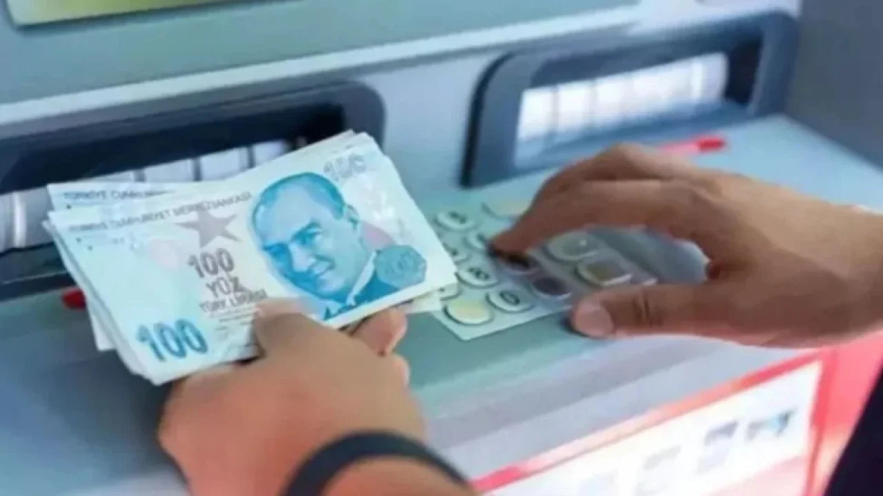 ATM kullananlar dikkat: Para çekerken yeni dönem başlıyor!
