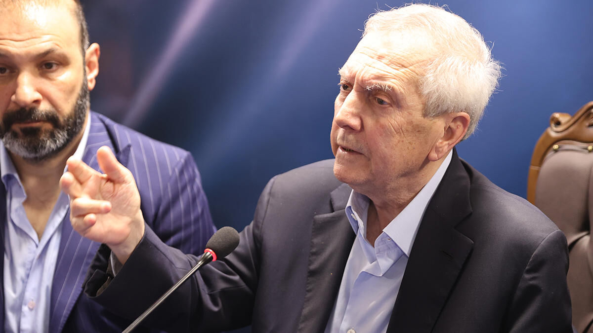 Aziz Yildirim1 988585