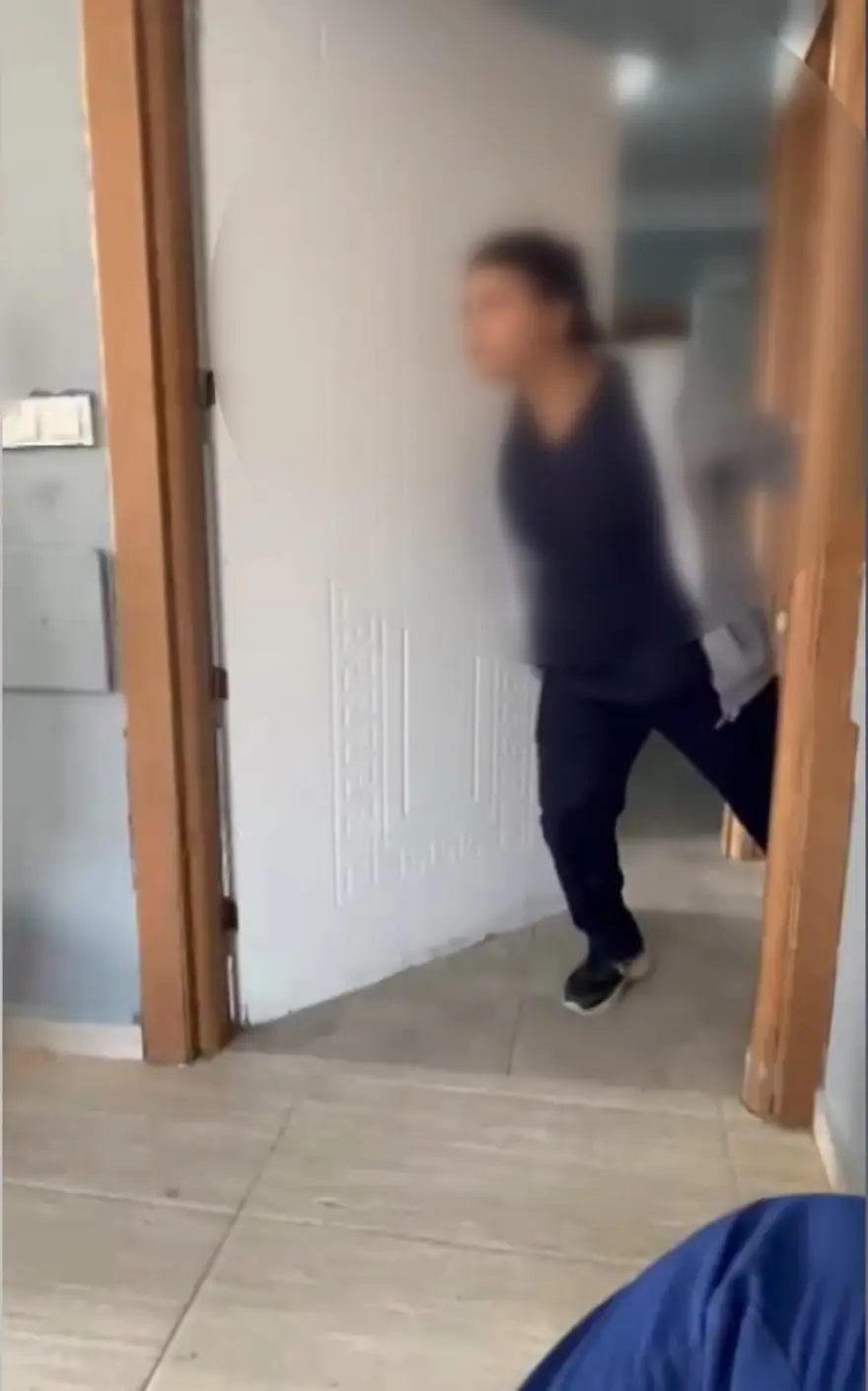 B E Y L I K D U Z U N D E B A K I M E V I C A L I S A N I 2 H A S T A 1299344 386478 943797