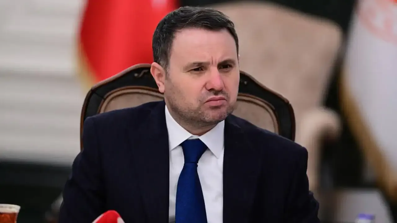 Bakan Gürlek'ten Özgür Özel'e Kripto Telefon Yanıtı (1)-1