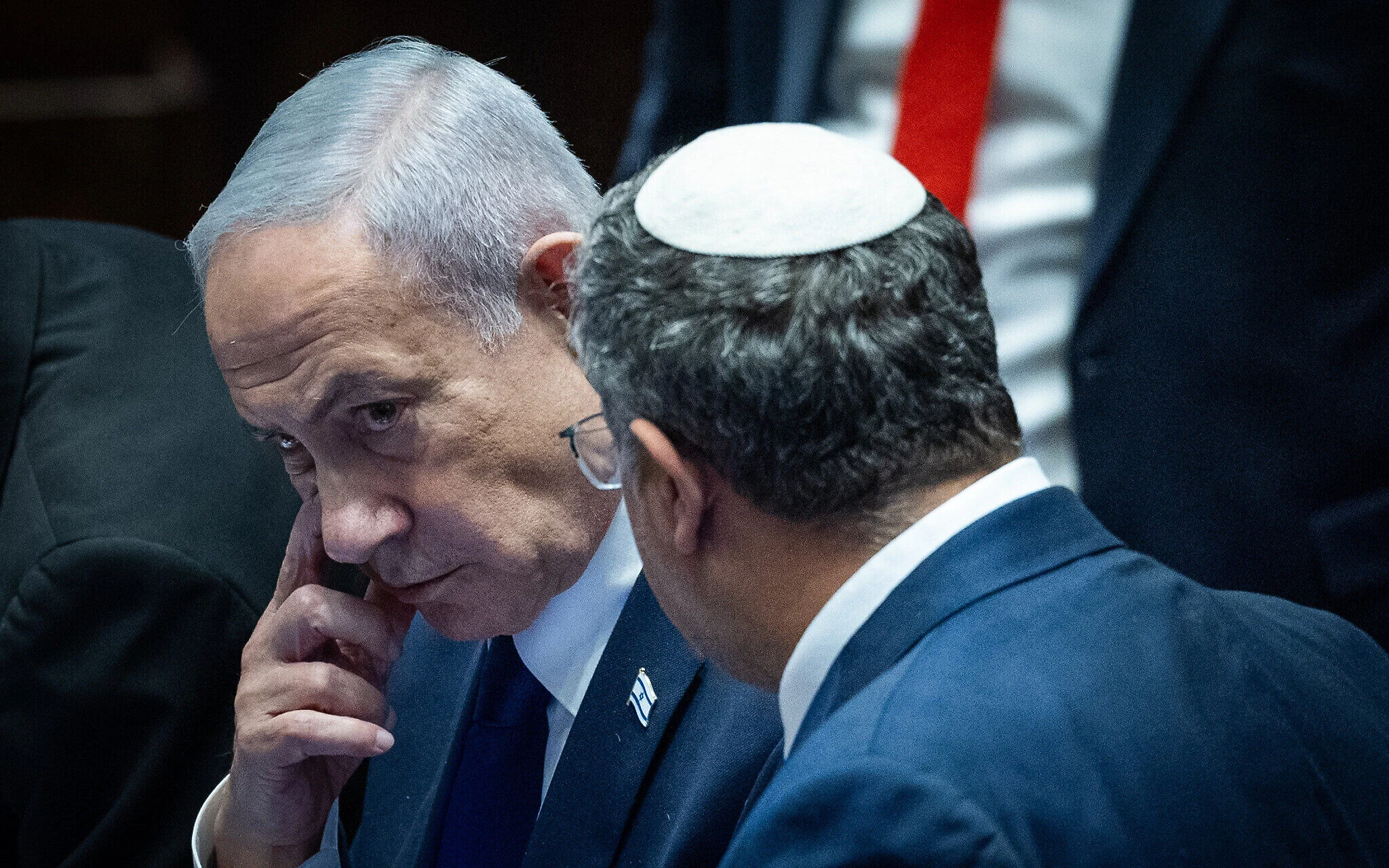 Ben Gvir'den Netanyahu’ya Alçakça Talimat Trump’ın Masasına Vur, Savaşı Başlat!-2