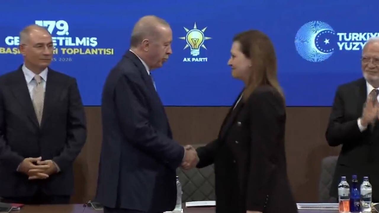 Burcu Köksal Resmen Ak Parti'de! Erdoğan Bu Sözlerle Açıkladı 65 (1)
