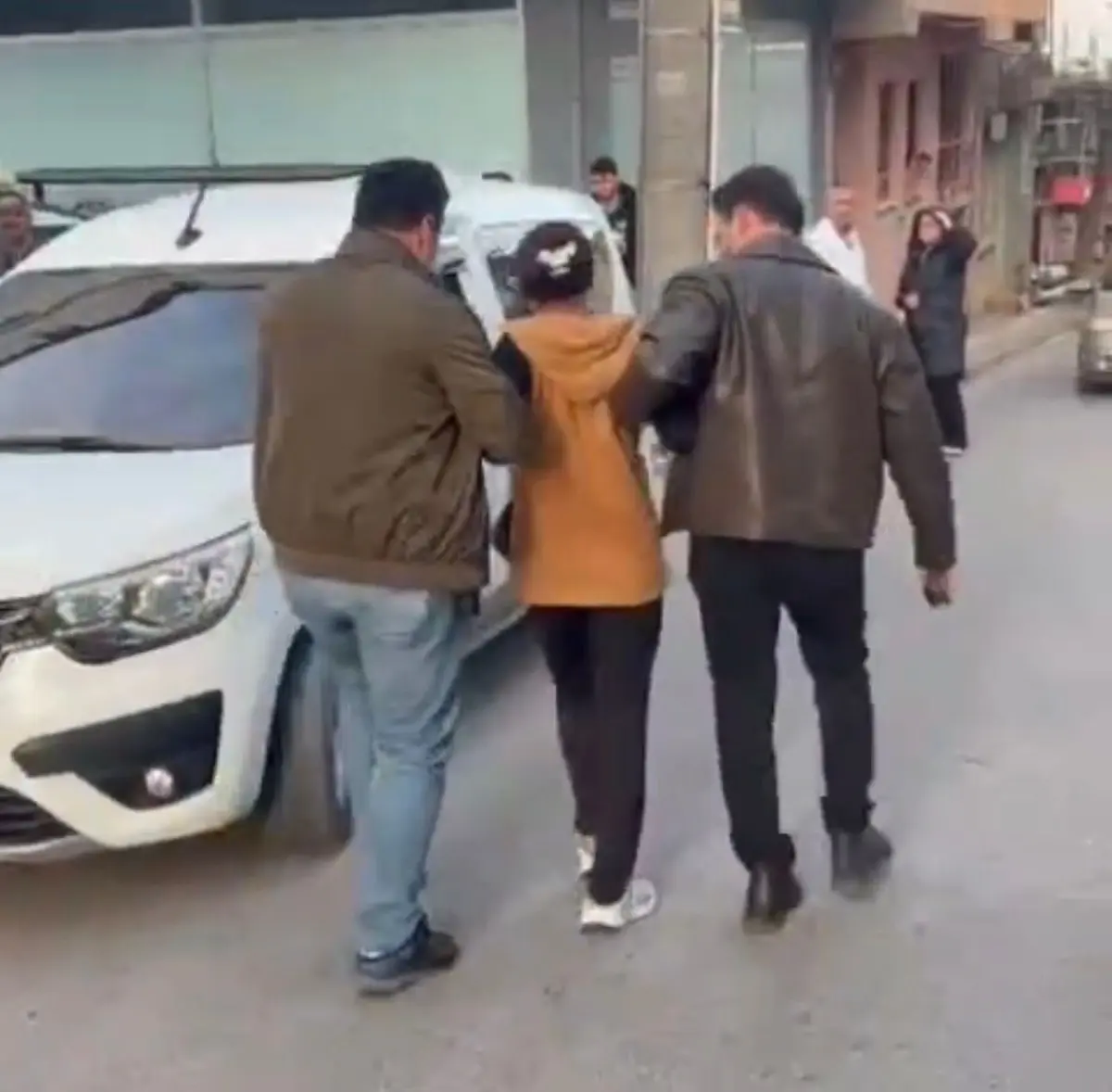 Bursa'da Pişkin Hırsızlık Araç Benim Asıl Hırsız Sizsiniz (2)