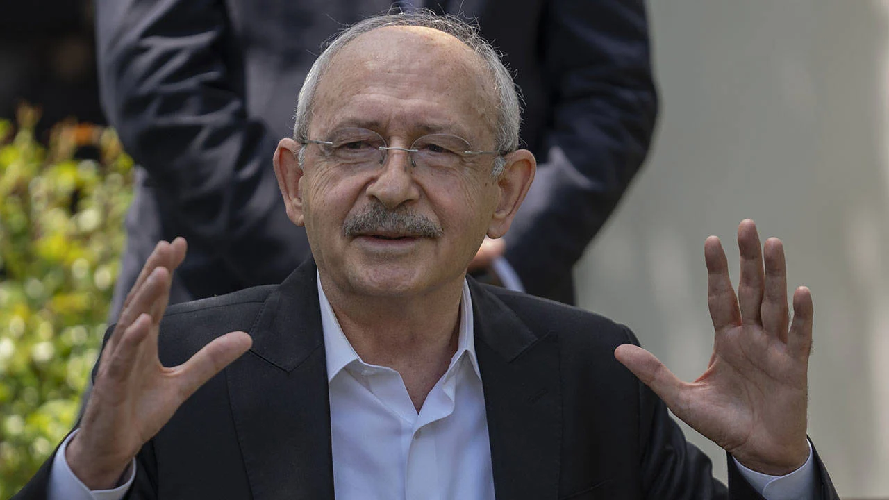 Chp Nin Facebook Ve Instagram Hesaplari Devredildi