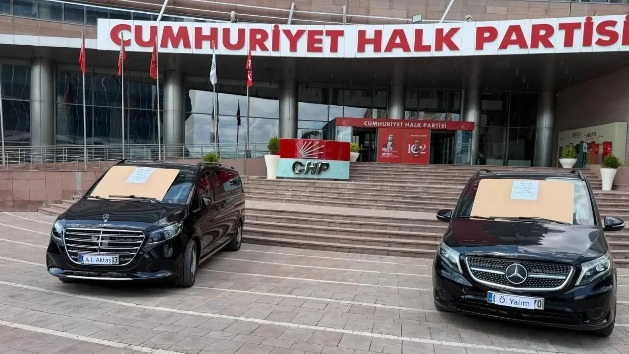 Chp'de Iki Lüks Minibüs Satışa Çıkarıldı Satılık Haram Araçlar