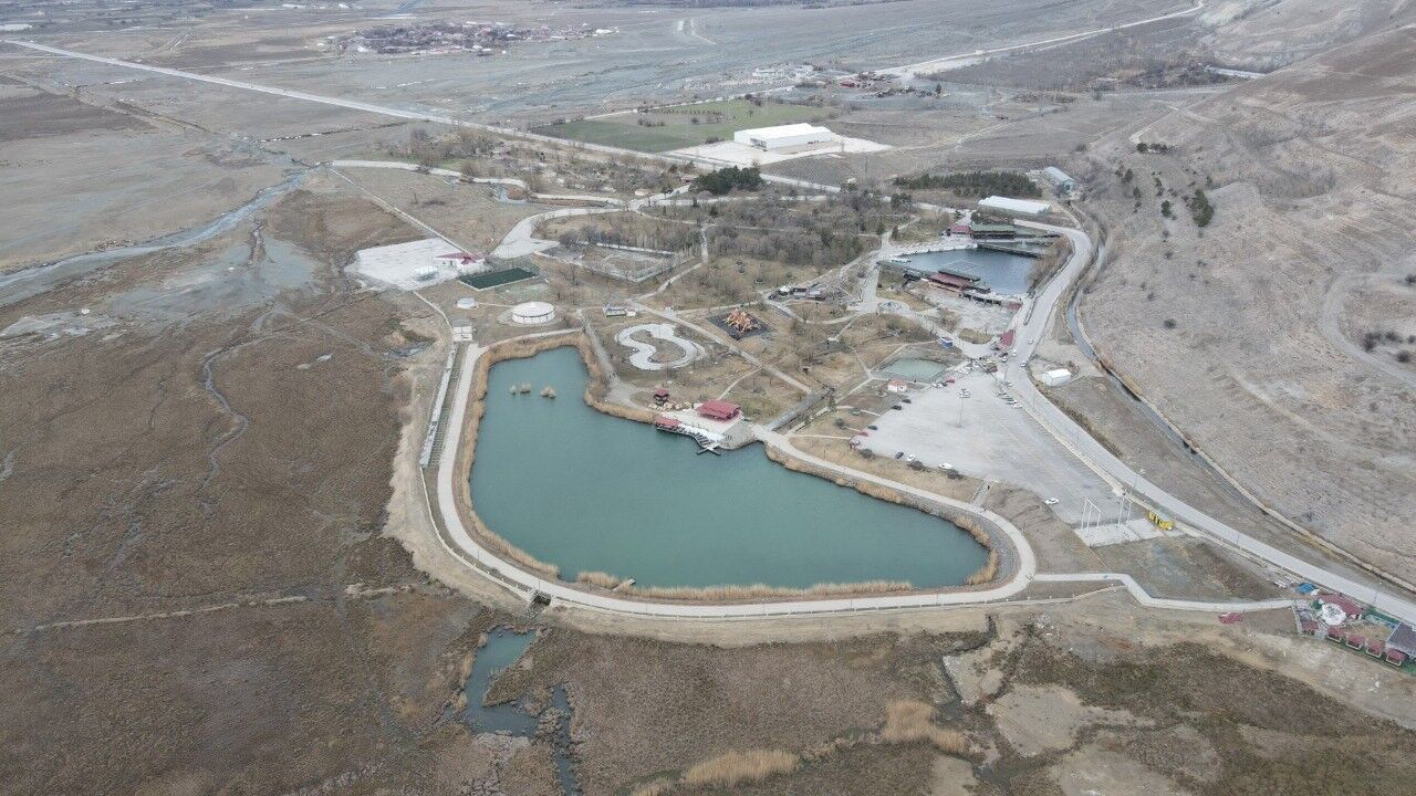 Erzincan’da Yer Altı Sırrı 5 Farklı Su Aynı Noktada Ama Birbirine Karışmıyor!S