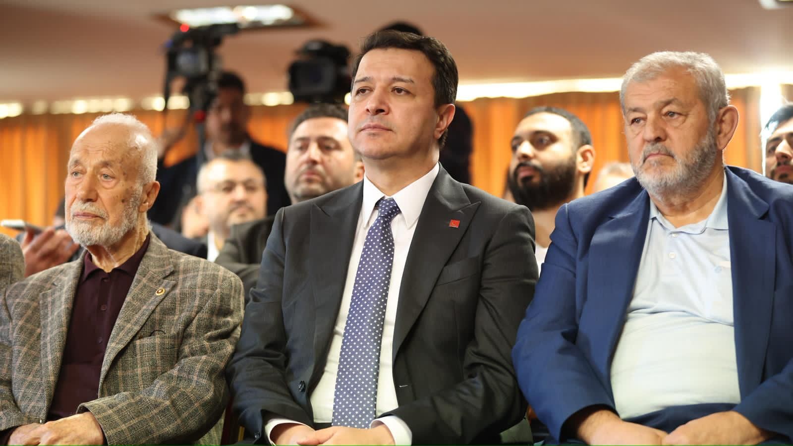 Esam Konferasında Yıldırım’dan Birlik Beraberlik Çağrısı “İslam Dünyasındaki Bölünmeler Emperyalistlerin Işine Yarar!”S