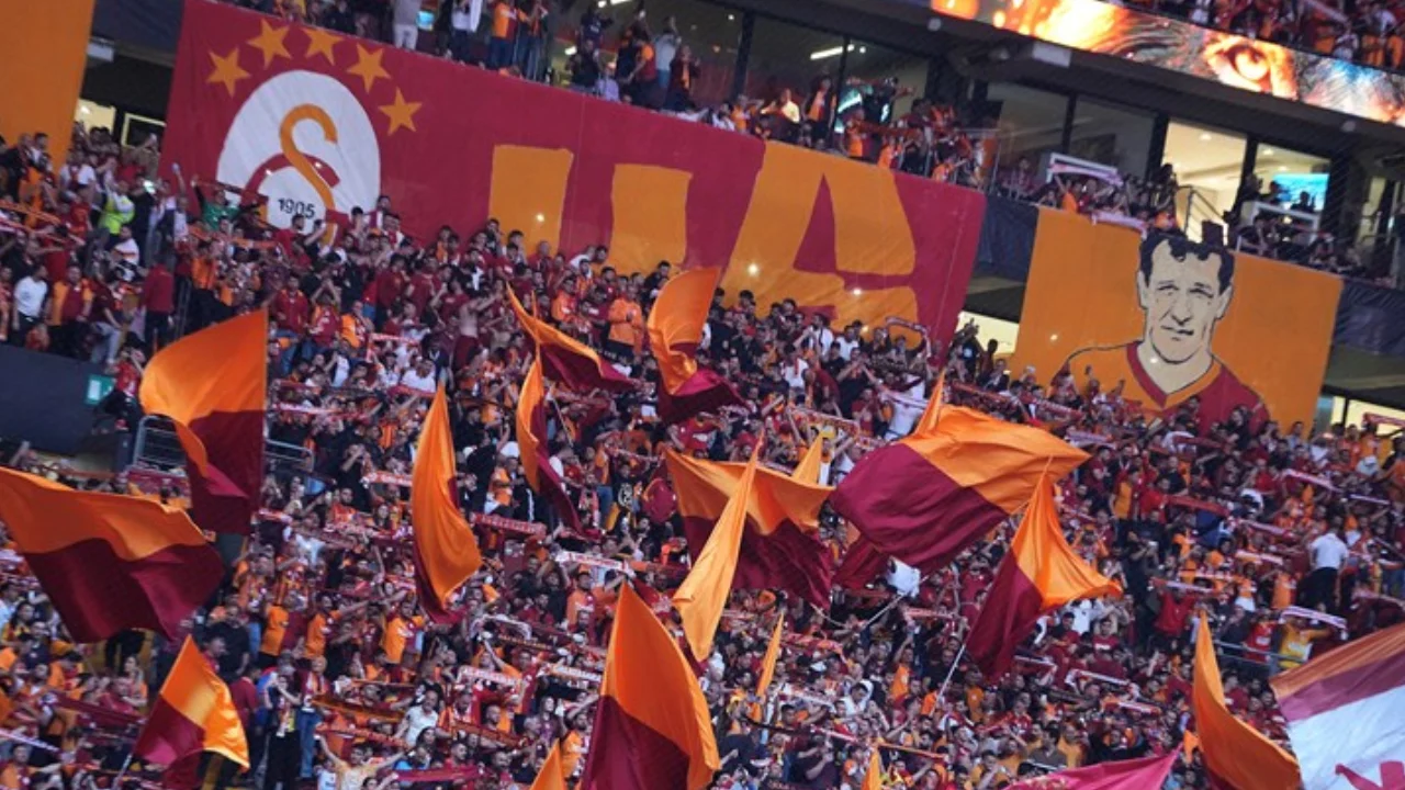 Galatasaray'da Şampiyonluk Kutlaması Saat Kaçta, Hangi Kanalda İşte Tüm Program (7)