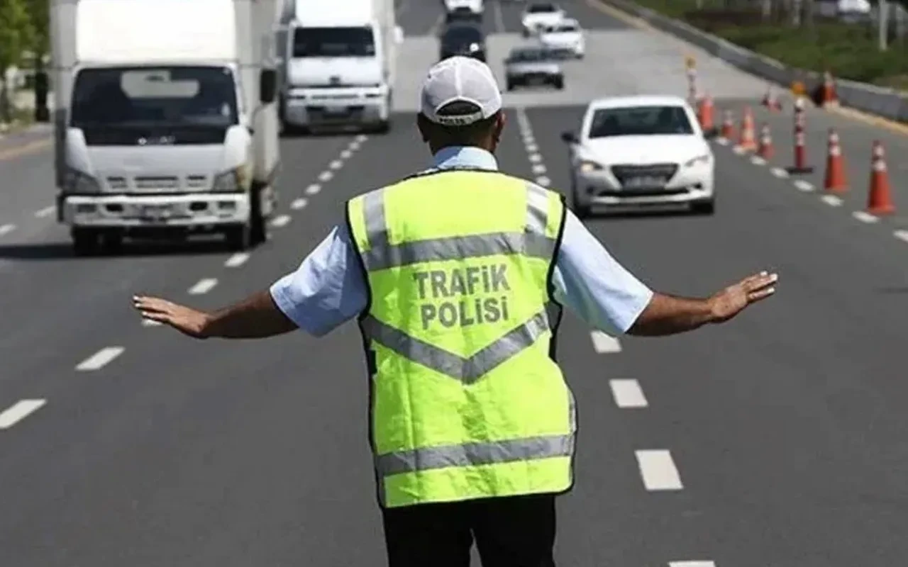 Istanbulda 3 Ilceye Dikkat Bazi Yollar Trafige Kapatilacak 3334431 202605100451 1