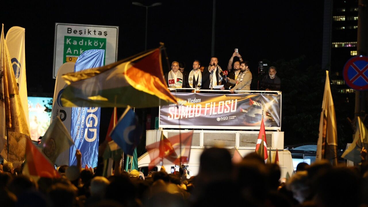 İstanbul’da İsrail Konsolosluğu Önünde Sumud Öfkesi... Saadet Partisi Lideri Arıkan'ın Sözleri Damga Vurdu (2)