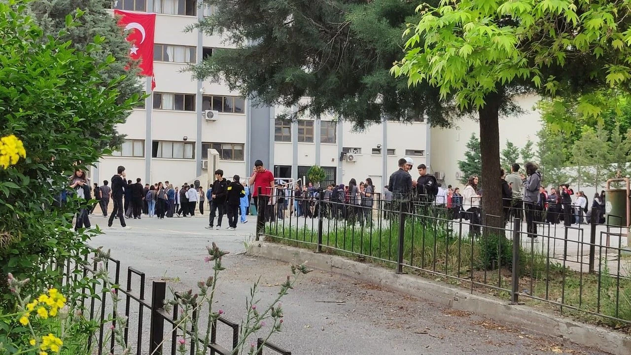 Malatya'da Deprem! Komşu Illerde De Hissedildi (4)-1