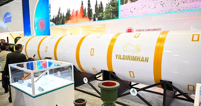 Menzili 6 Bin Kilometre Türkiye, 'Yıldırım Han' Füzesini Duyurdu (7)