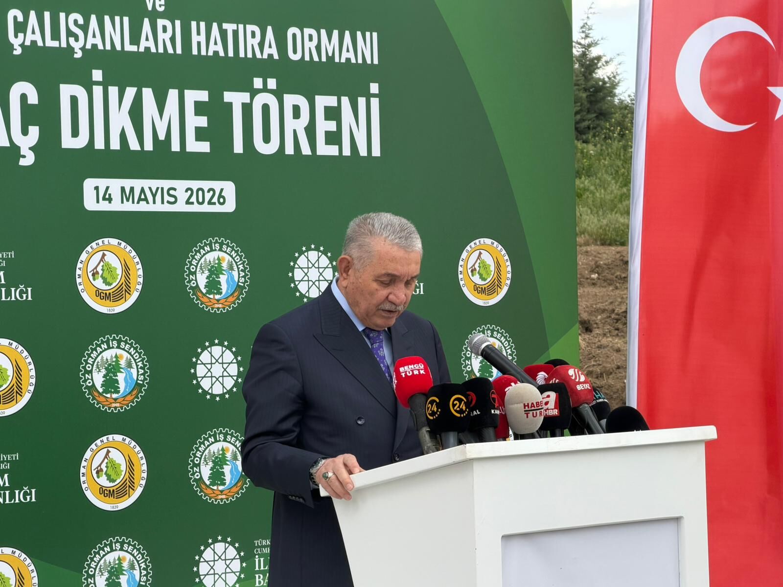 Öz Orman İş’ten Medya Emekçilerine Anlamlı Etkinlik Basın Emekçileri Adına Fidanlar Toprakla Buluştu (3)