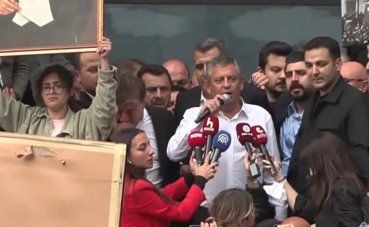 Özgür Özel'den Son Dakika Açıklaması Geri Gelmek Üzere Çıkıyorum! (7)