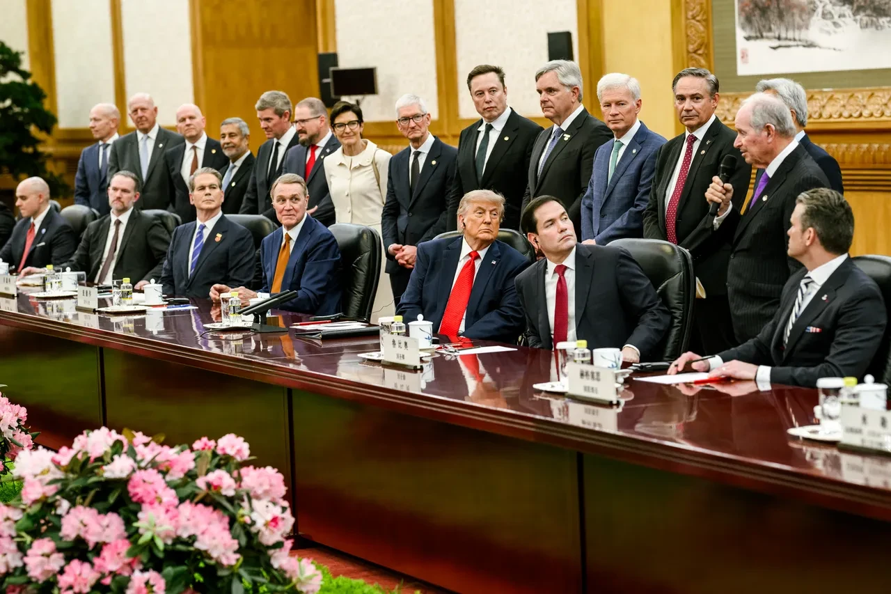 Pekin'de Savaş Tamtamları Trump, Hem Biden’ı Hem İran’ı Hedef Aldı!S