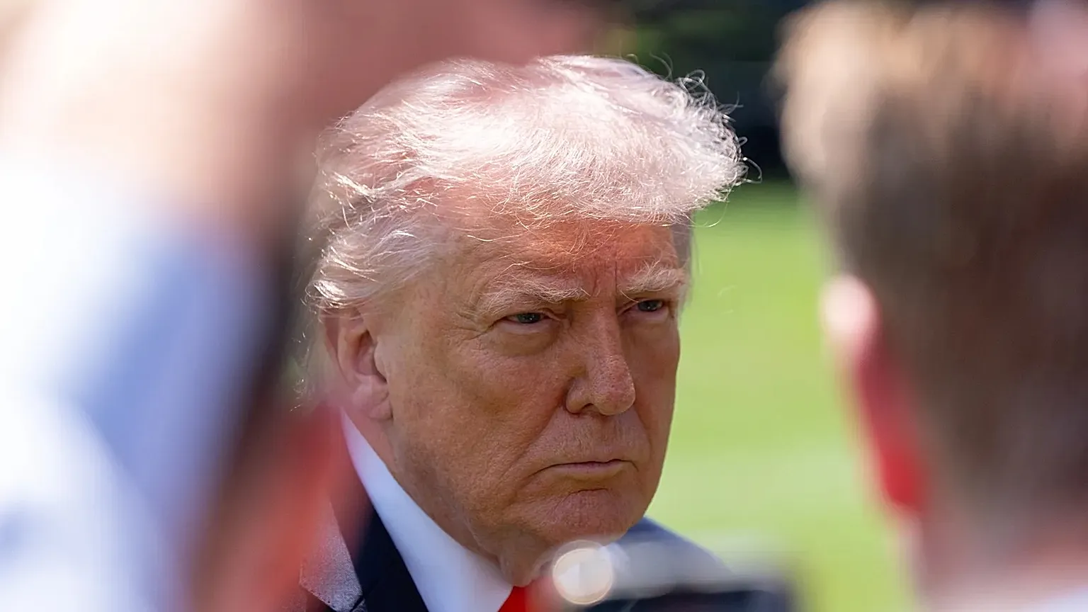 Trump Yine Aynı Şeyleri Tekrarladı “Kürtlerden Memnun Değilim, Silahları Vermediler!”-2