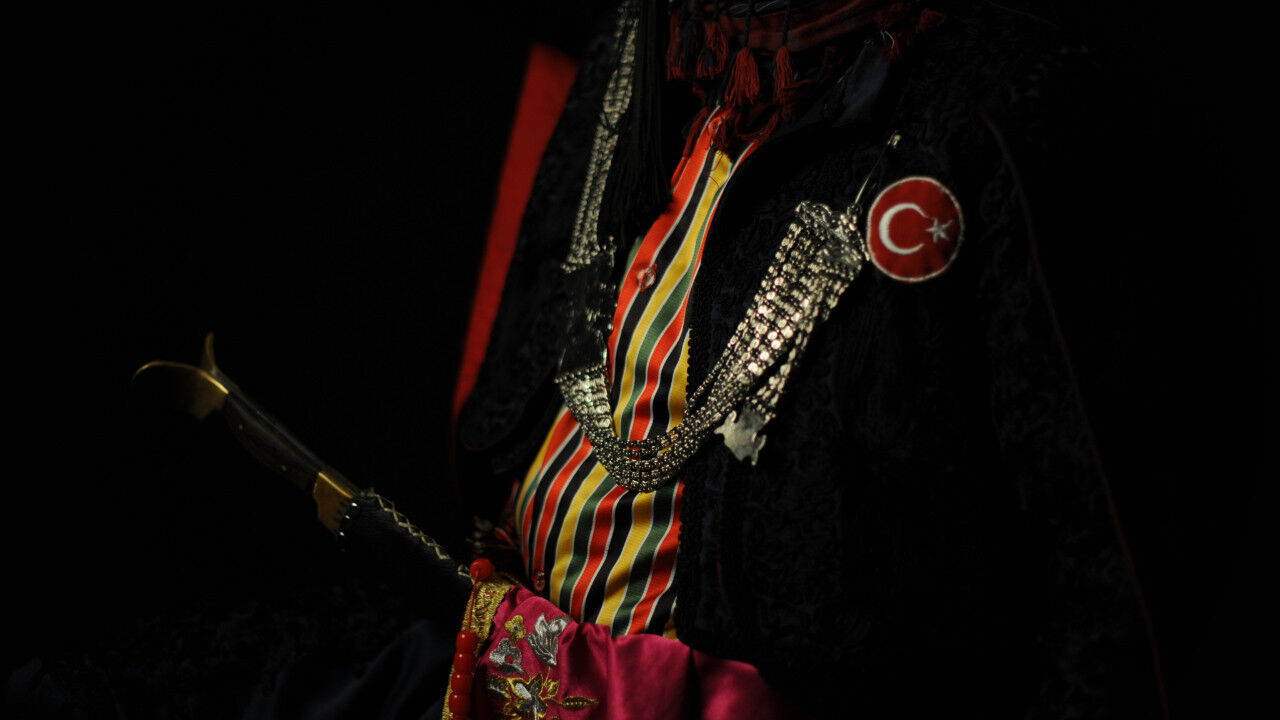 Yunanistan Kültürel Hırsızlıktan Vazgeçmiyor Şimdi De Gözlerini Zeybeğe Dikti!Ww