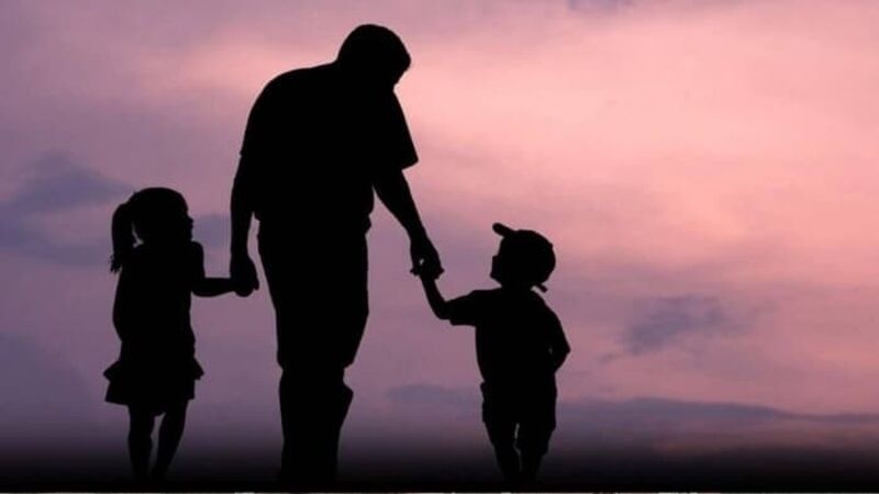 Örnek bir baba olarak Hz. Muhammed (s.a.v.) Örnek babanın özellikleri nelerdir? Disiplin vardır fakat sevgisizlik yoktur!