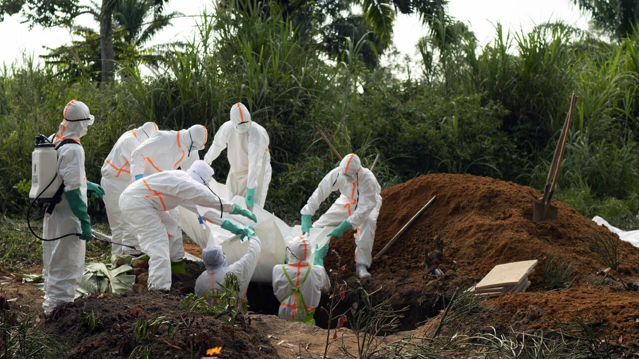 Afrika'da Ebola Alarmı! Aşısı Ve Tedavisi Yok O Ülke Teyakküza Geçti!U-1