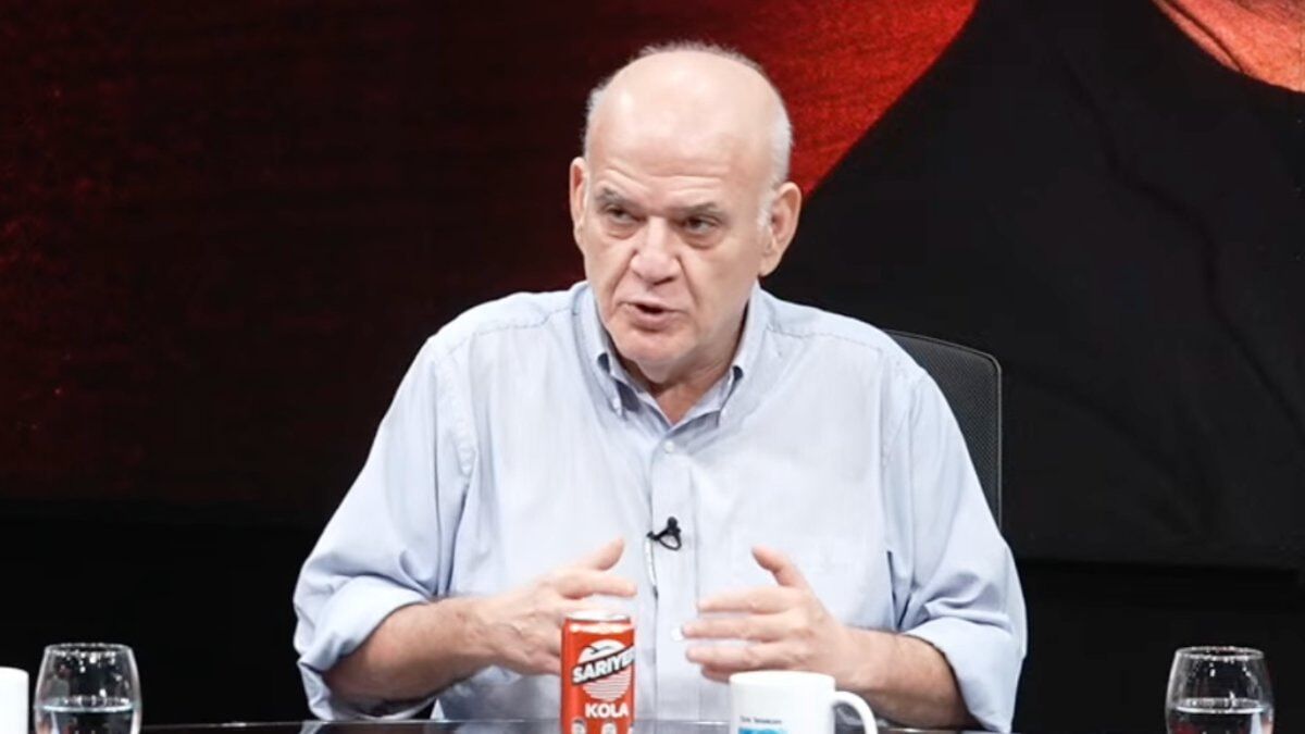 Ahmet Çakar Milli Takım'a Ateş Püskürdü Allah Cezanızı Versin, Tiksiniyorum, 85 Milyonun Zevkinin Içine Ettiniz!