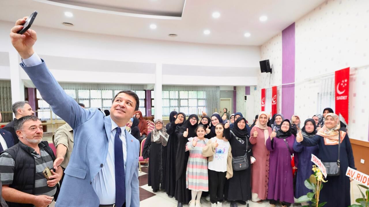 Arıkan'dan Bozüyük'te Sistem Eleştirisi “Bu Düzen Çürümüştür, Yeni Bir Başlangıç Şart” (4)