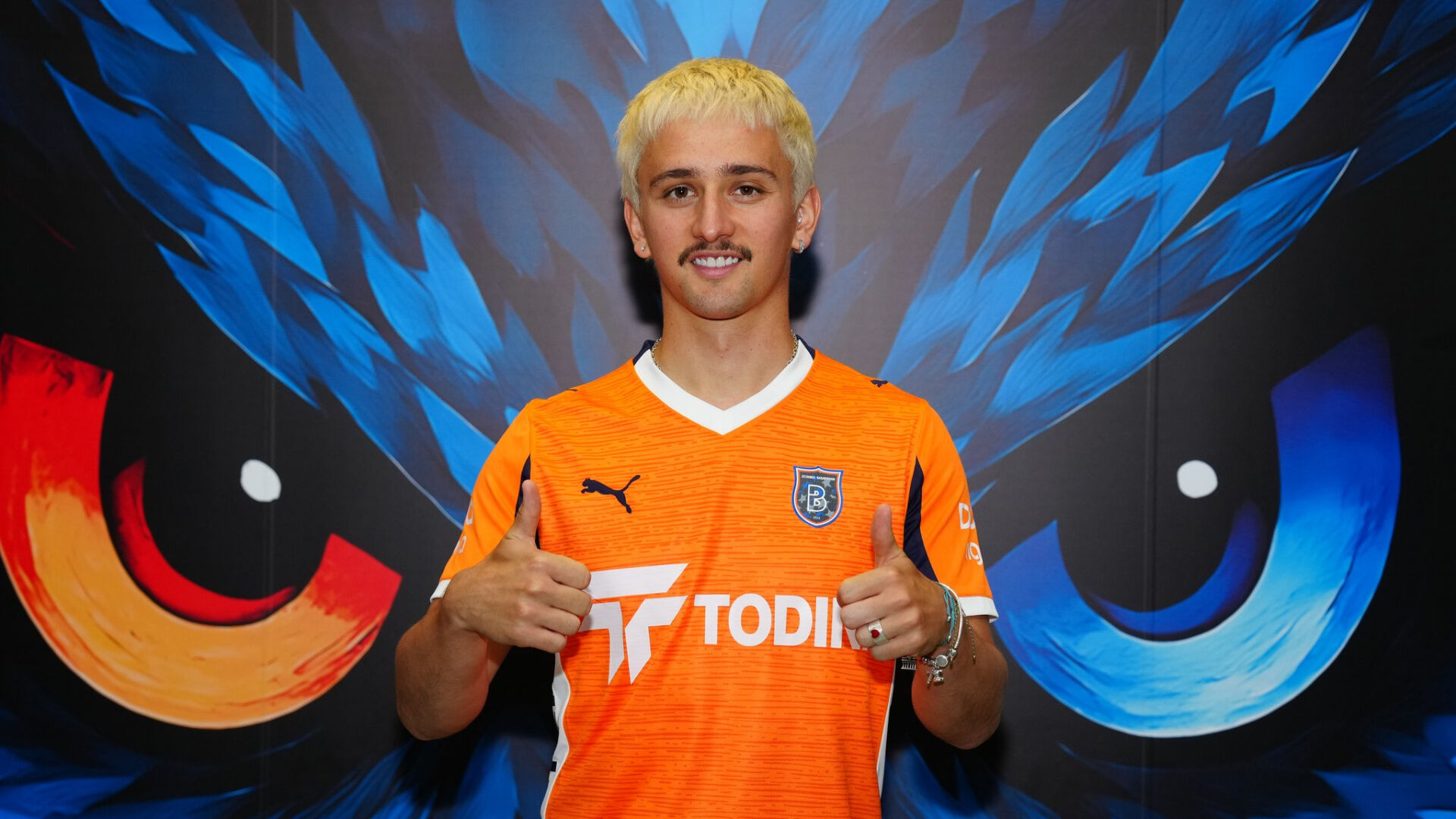 Başakşehir'den Sol Beke Polonyalı Takviye Michal Karbownik Imzayı Attı!-1