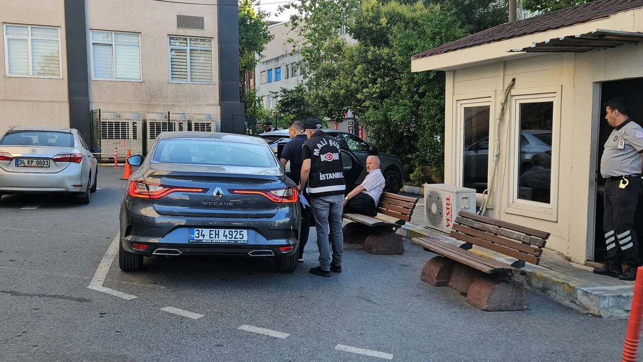 Beylikdüzü Belediyesi'ne 'Usulsüz Iskân' Soruşturması 3 Ilde 27 Kişi Gözaltına Alındı!Q